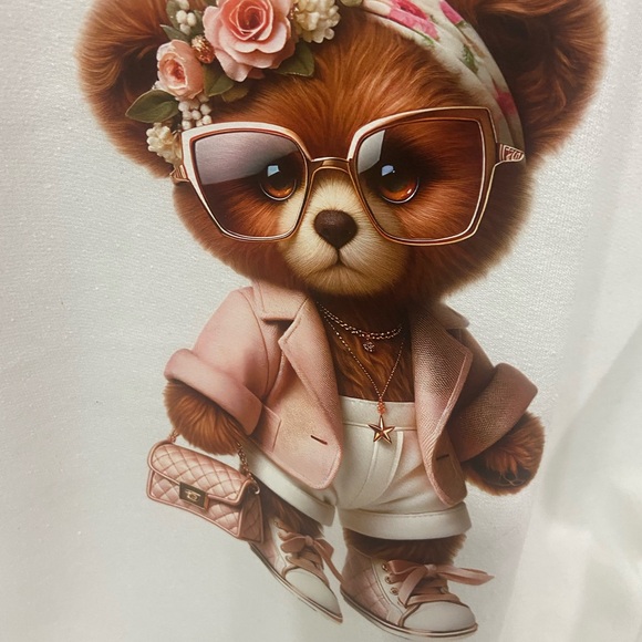 women's White Sweatshirt with Teddy Bear Graphic new with tag - Picture 3 of 8